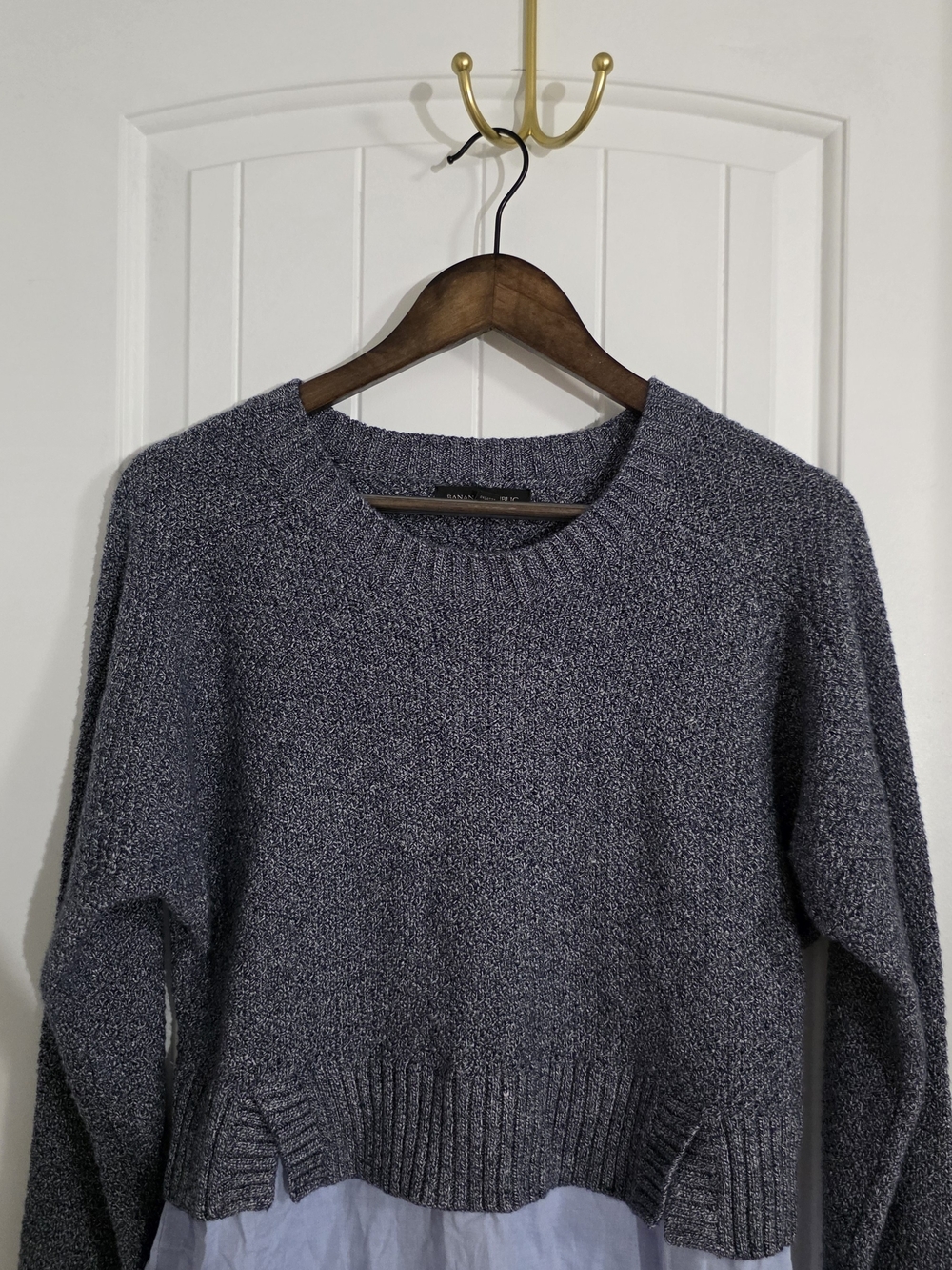 Banana Republic Layered Sweater Shirt | Gray Knit Pullover with Blue Hem | Med - Picture 9 of 11